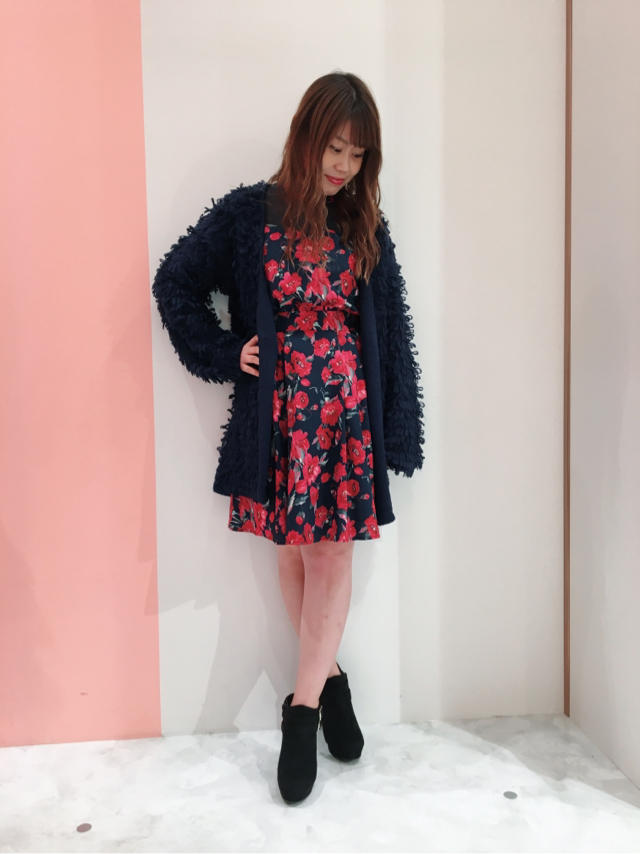 ノベルティーまであと2日！！花柄ワンピ＋ファーカーデ♡カタログ掲載コーデ♡risa