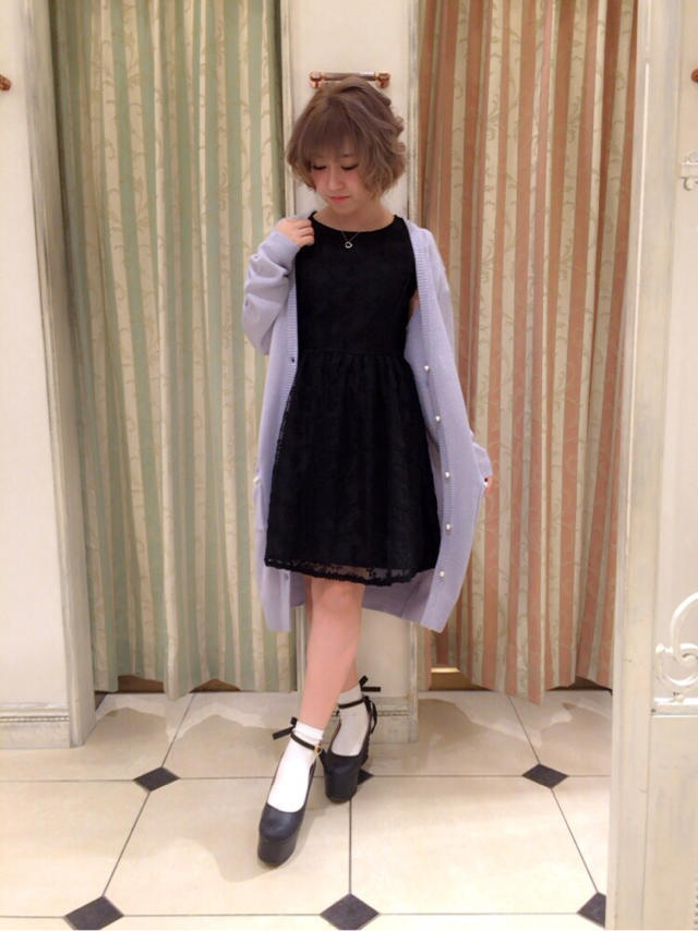 渋谷109店♡肌見せボタニカル柄ワンピースで大人レディコーデ♡