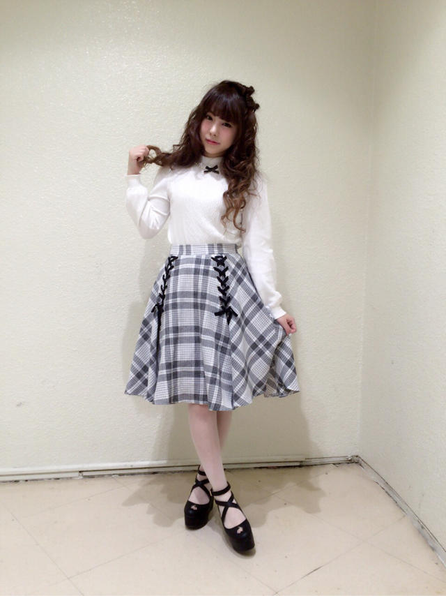 渋谷店♡ミディ丈スカートコーデ