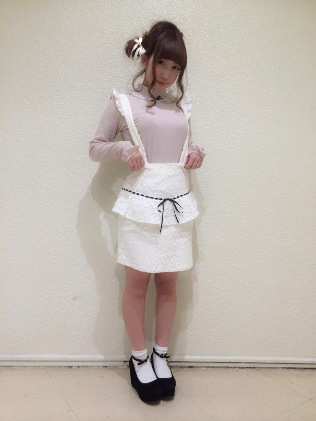 渋谷109店♡レーススカートで大人可愛いコーデ♡