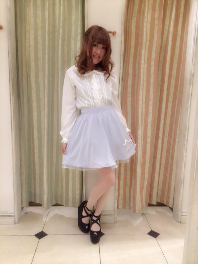 渋谷109店♡新作ブラウス×スカートのふんわりガーリーコーデ♡