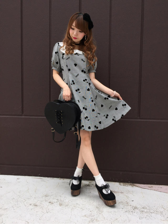 【ららぽーとTOKYO-BAY店】新作チェリーフロッキー柄でモノトーンgirlycode♡