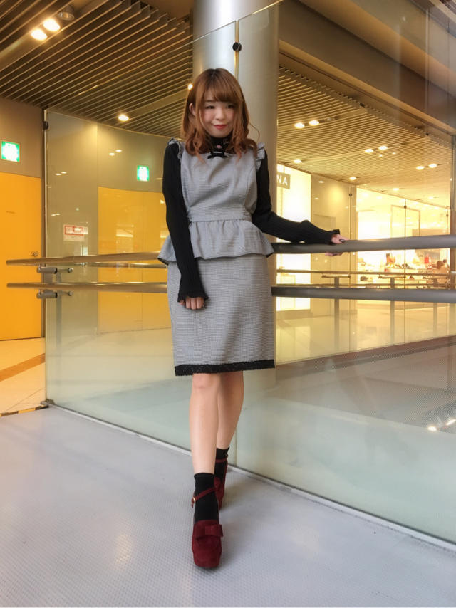 HEP♡千鳥柄フリル袖ぺプラムタイトOPコーデ:+.ﾟ.+: