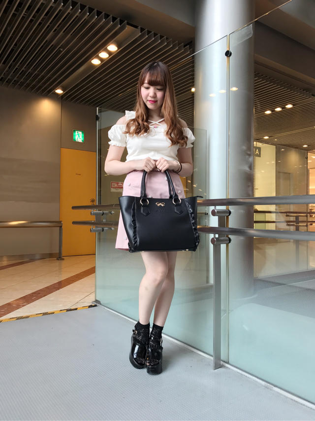 HEP♡フラワービジューがポイント☆pink × ivory girly code ୨୧⑅*