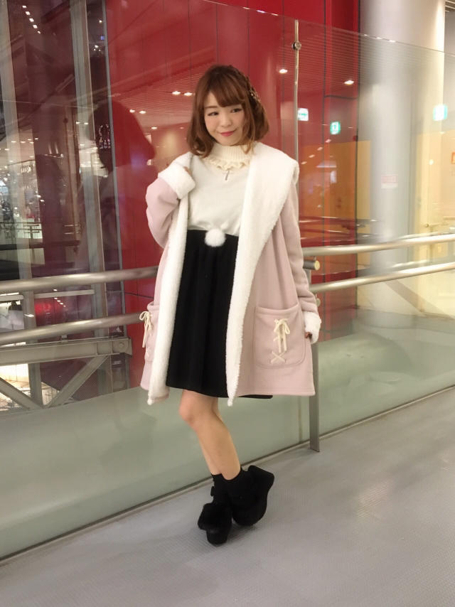HEP♡スピンドルポケットフード付きコートコーデ:+.ﾟ.+: