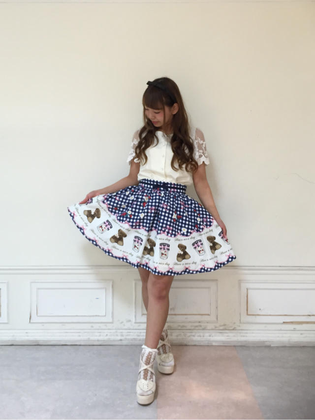 【近鉄パッセ店】オリジナル柄でガーリーコーデ♪♪春らしいシースルー袖のトップスで合わせてみました(｀･ω･´)ﾉ