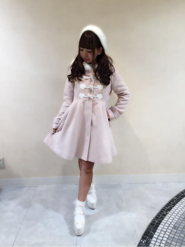 siori♡♡可愛いアウターで女子力UPCode♪今年のクリスマスデートにおすすめଘ(੭ˊ꒳​ˋ)੭✧