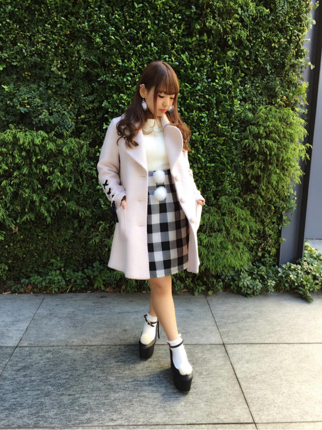 siori♡♡あの人気モデルも着用したコートCode♪袖口のスピンドルに注目です(*´ω｀*)