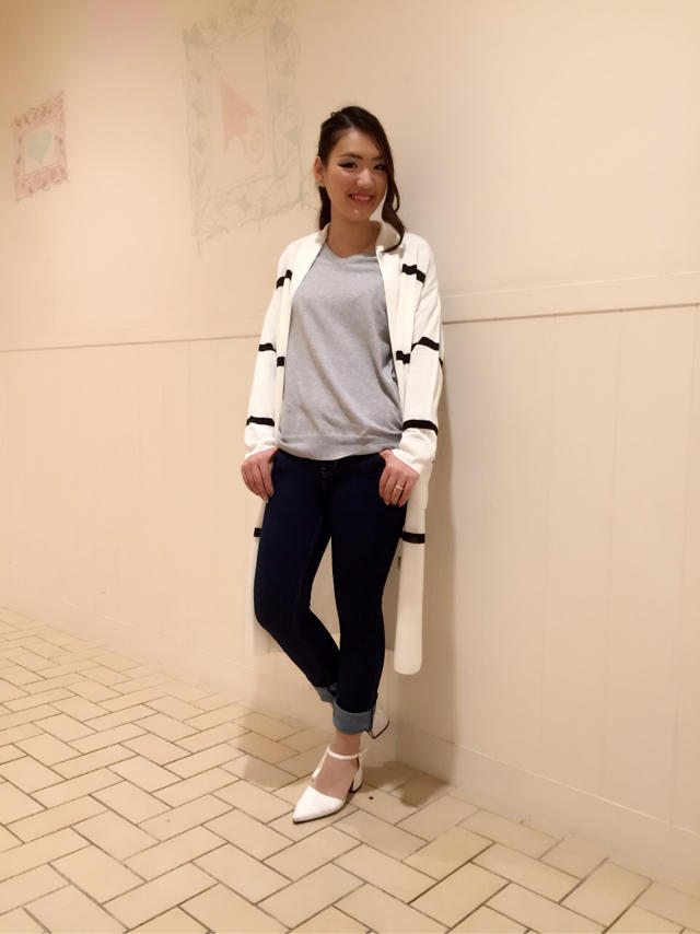 ロング丈カーディガンでカジュアルに♡