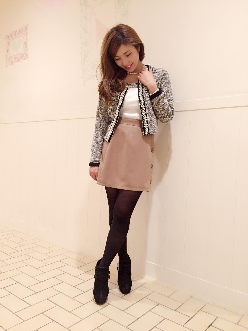サイドボタンが可愛い☆シンプルな台形タイトスカート*\(^o^)/*