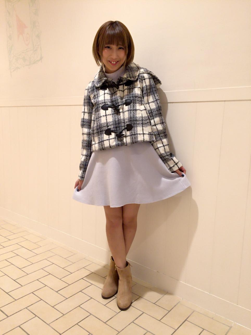 ショート丈チェックコートでデートスタイル☆ＣａｎＣａｎ掲載ＣＯＤＥ(#^-^#)