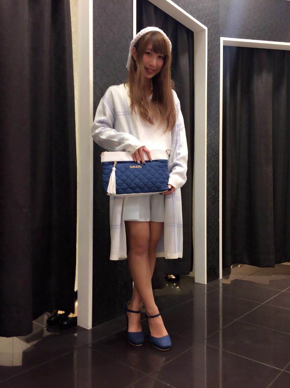 ホワイト×デニムで春のエレガンスCODE*\(^o^)/*