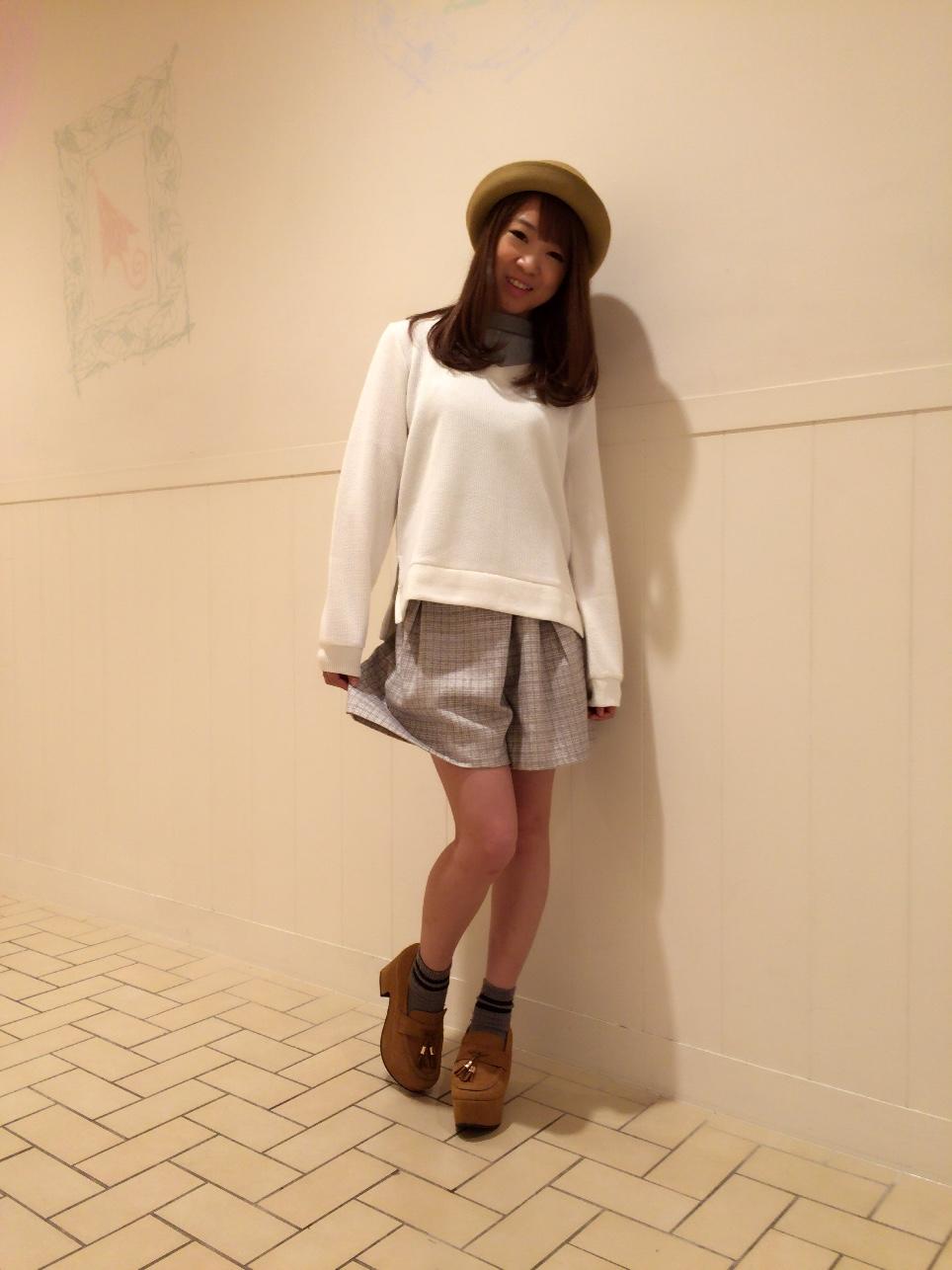 再入荷★シンプルなガーリースタイル(^-^)