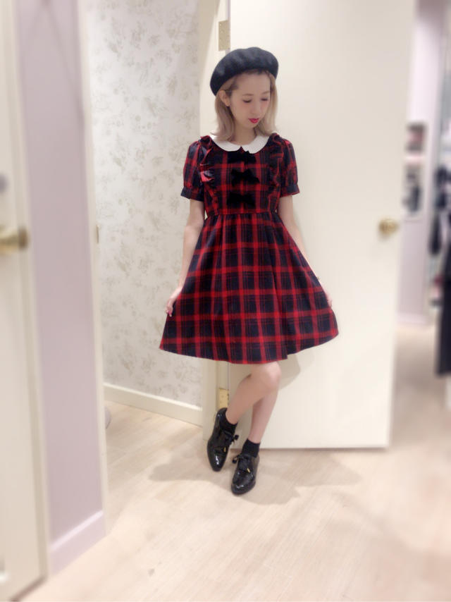 \♥︎/池袋店: 赤チェックで秋先取り♡girly code♡