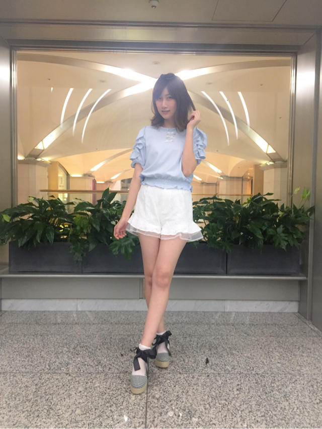 \♥︎/池袋店:パンツでちょっぴりガーリーをプラスしたコーデ♡♡