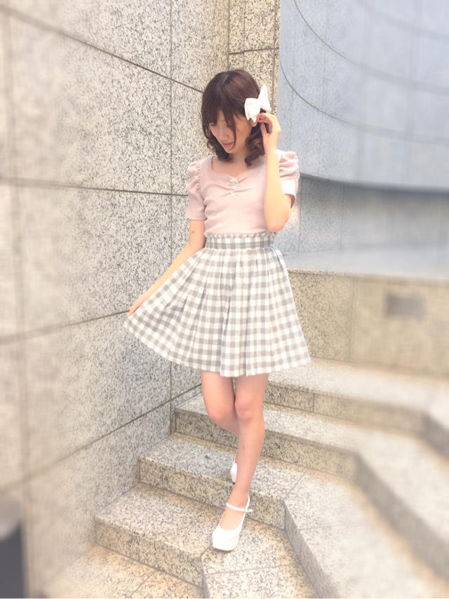   \♥︎/ 池袋店: ピンク×グレーのおすましコーデ‥‥♡
