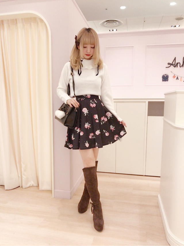 仙台店☆白ニットと花柄で清楚code*♪