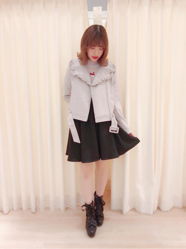 仙台店☆新作トップスの透け感がポイントの大人ガーリーコーデ♡