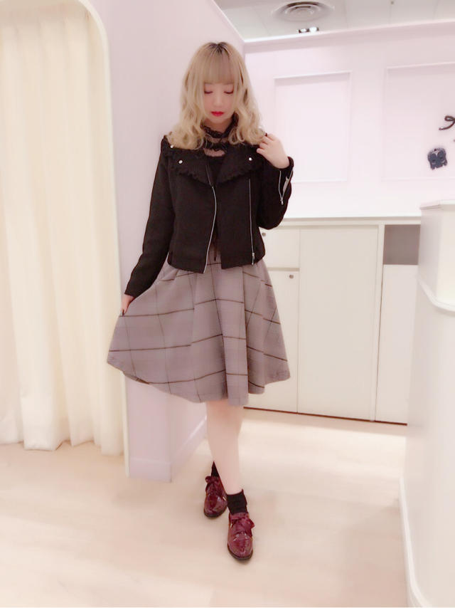 仙台店☆ダークトーンでまとめた大人girly code*♪