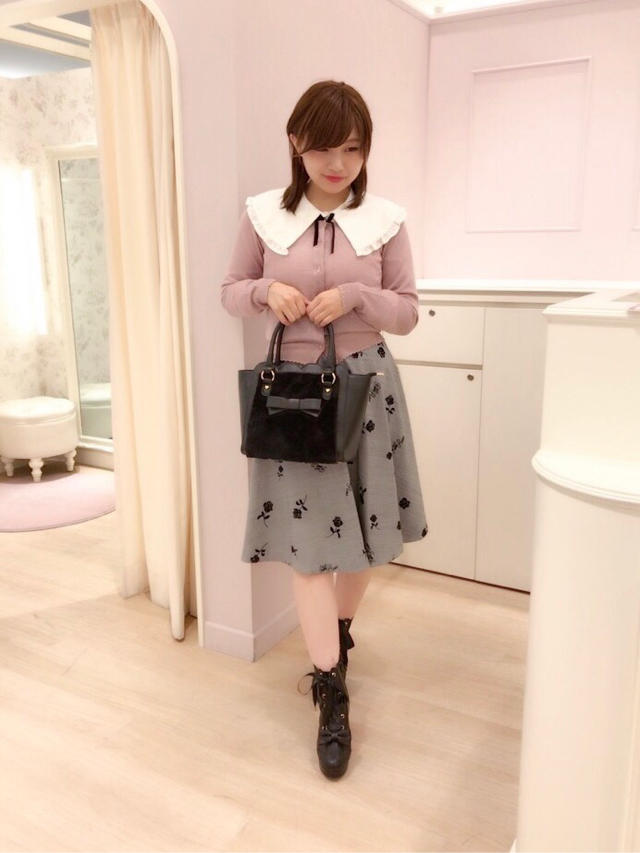 仙台店☆ブラウス×ミディアムスカートで大人上品code♡