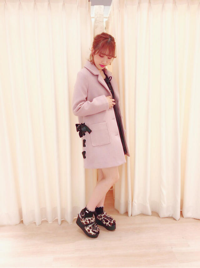 仙台店☆ピンクのアウターがポイントの大人カジュアルコーデ♡