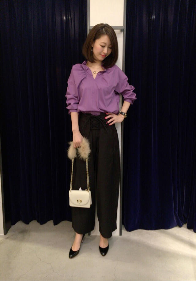 フリルネックブラウス♡再入荷