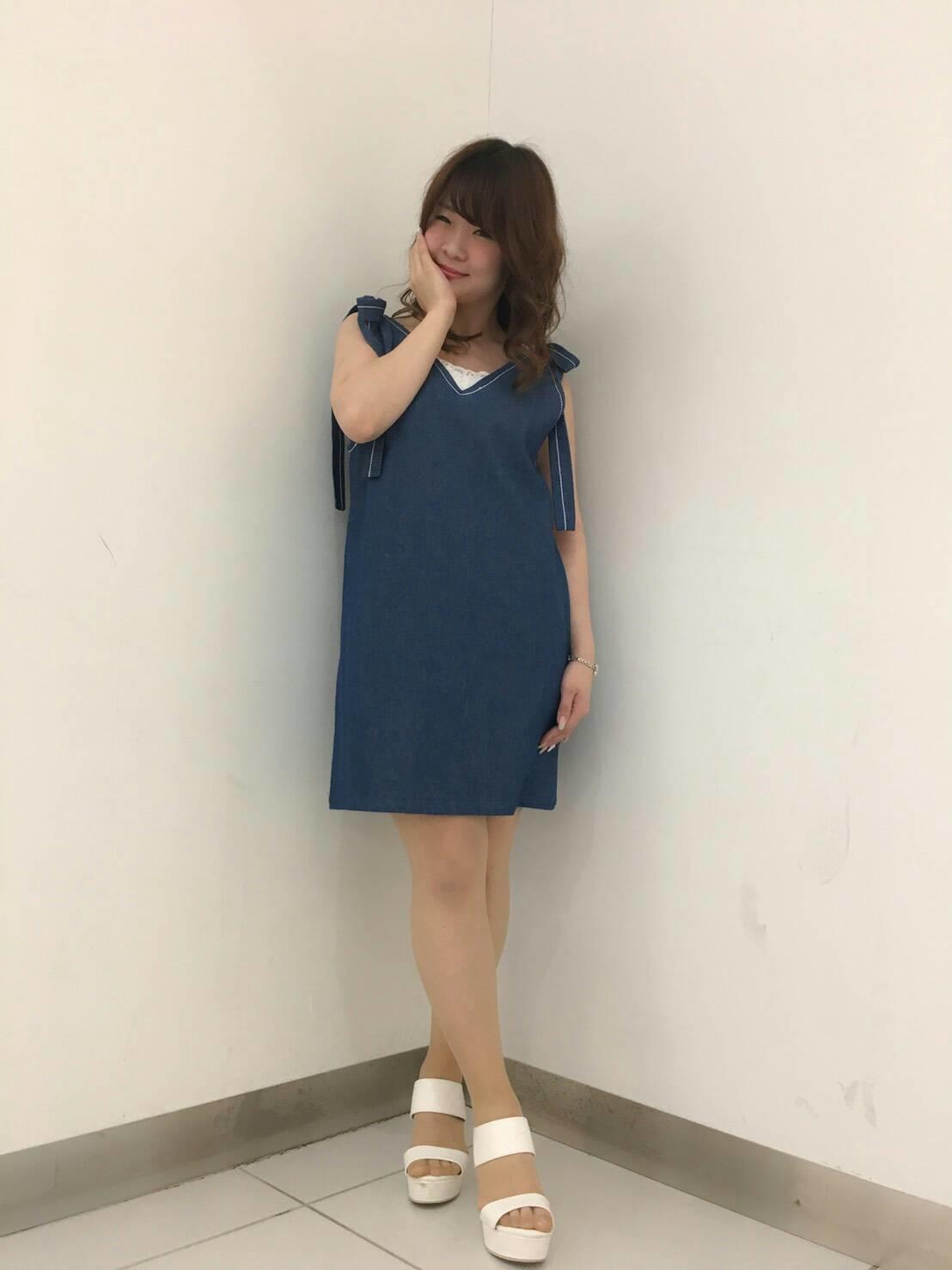 Vネックワンピ♡れいか