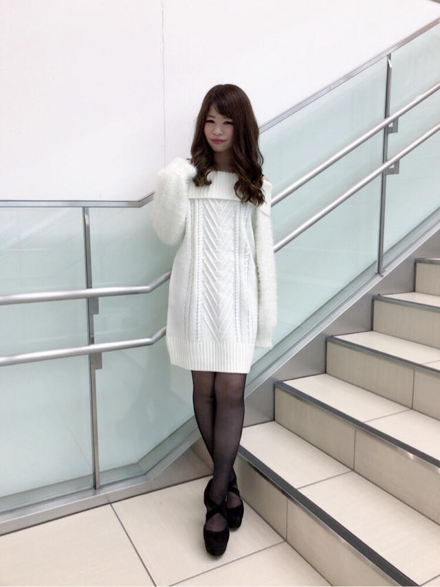 オフショルニット♡ゆき