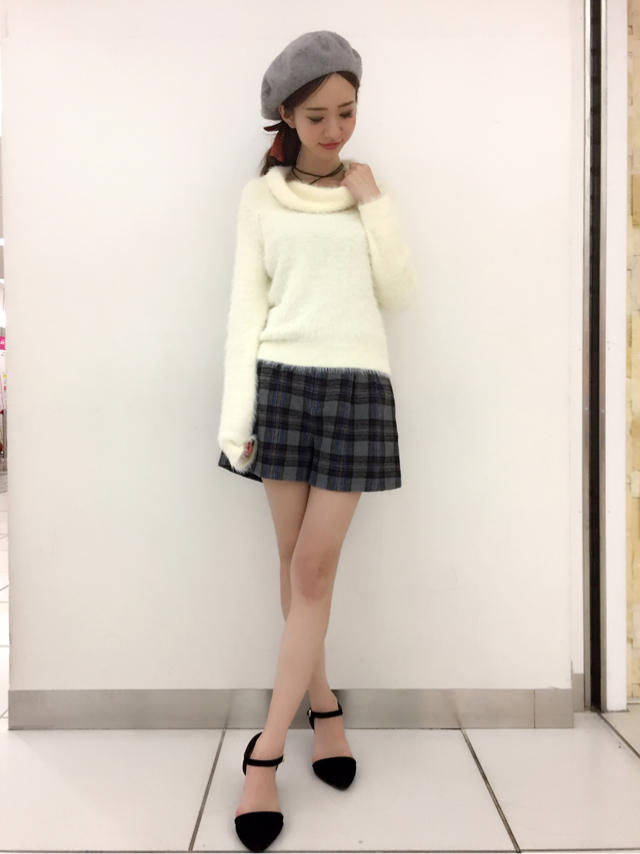 オフショルニット♡あやにゃん