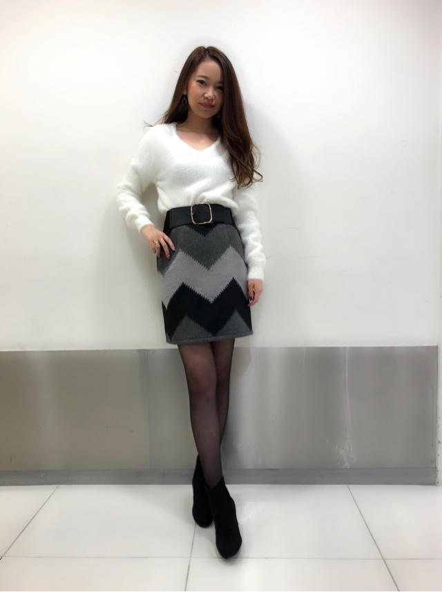 大人気シャギーニット♡あやな