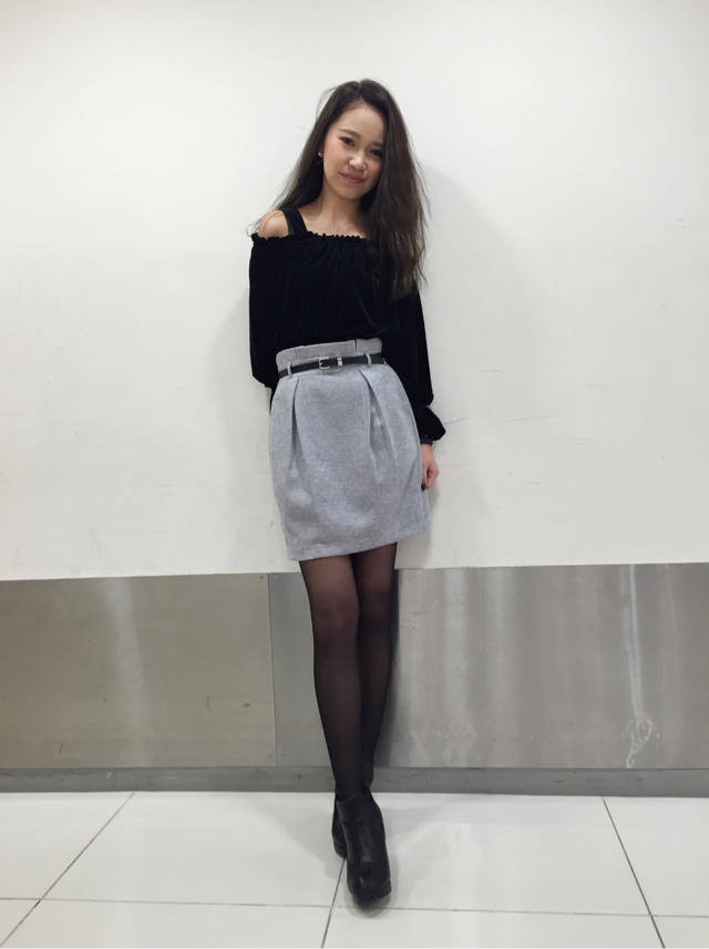 ベロアオフショル♡あや
