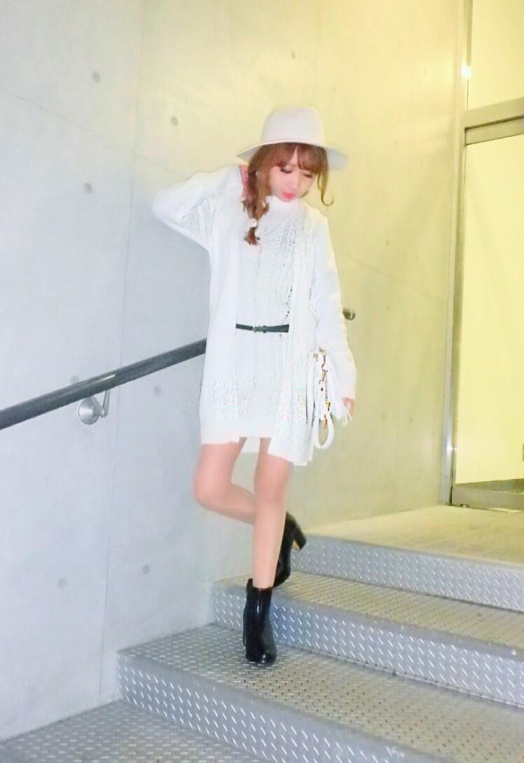 冬のカジュアルワントーンコーデ♪♪あさみ