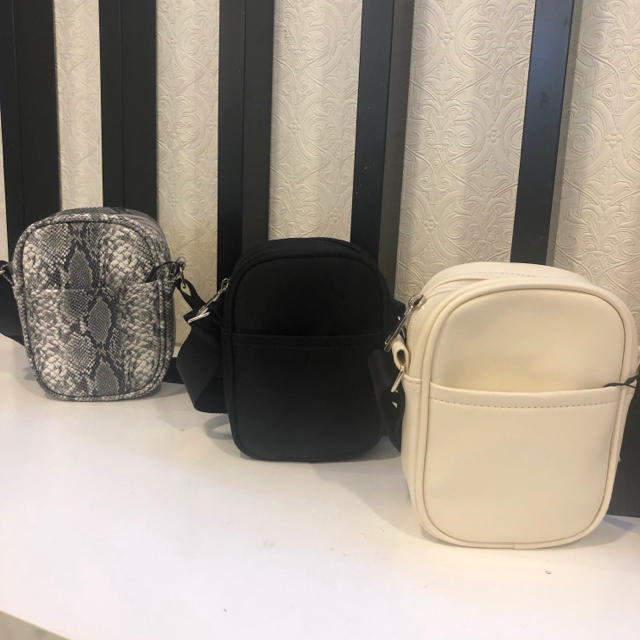 new  bag  ＆ ポーチの中身♡ かなみ
