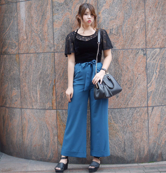 大人気!!ベロア素材ビスチェ♡ともたん