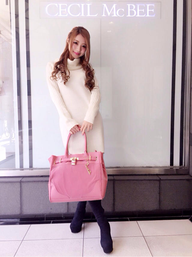 かなやんBlog♡甘めコーデ 、、＆new  nail＆ぐりぐらちゃん来店