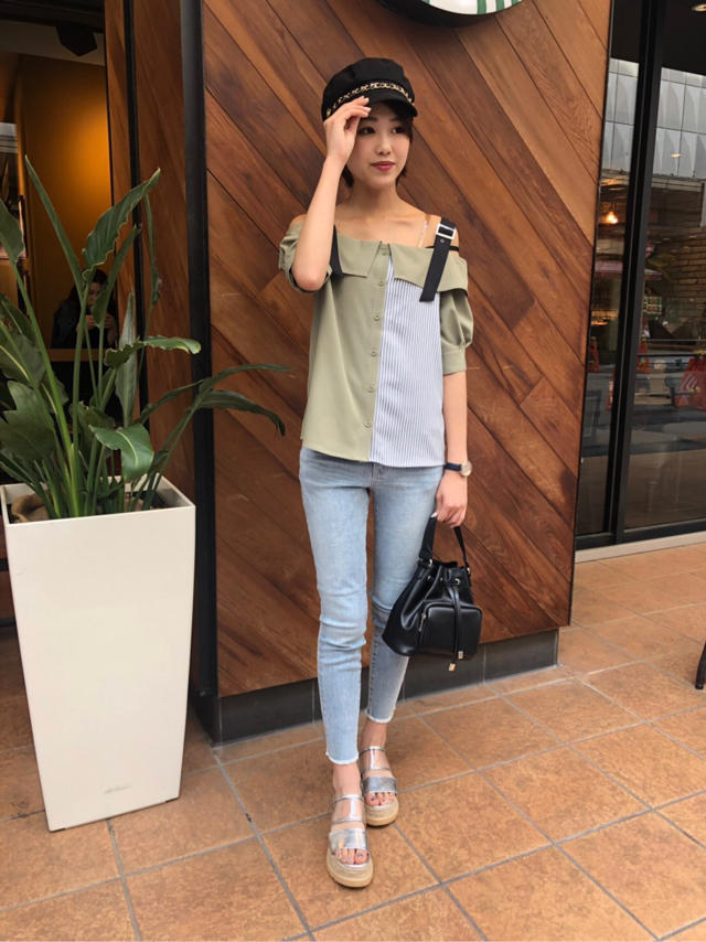 オフショルシャツ♡あや