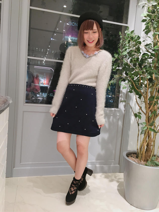 パールが散らばったイチオシスカート❤︎好きな食べ物…