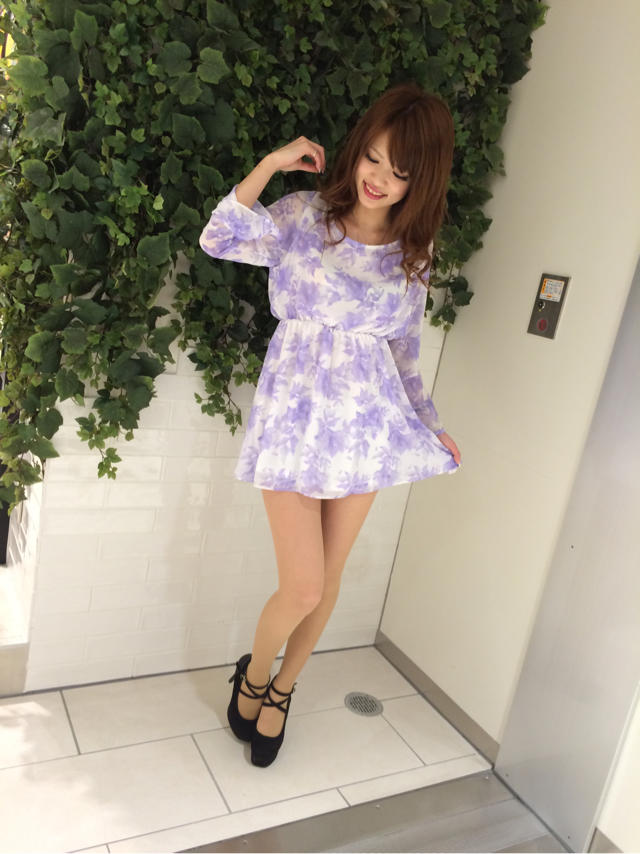 新作♡花柄ブラウス