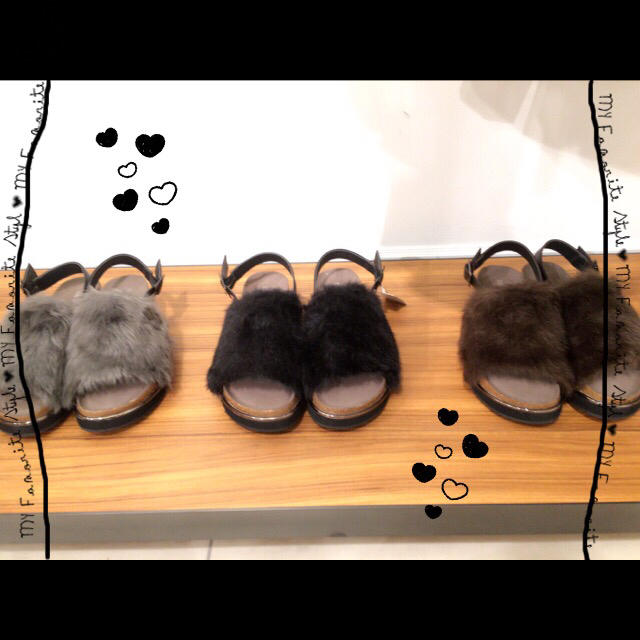 AWファーサンダル♡