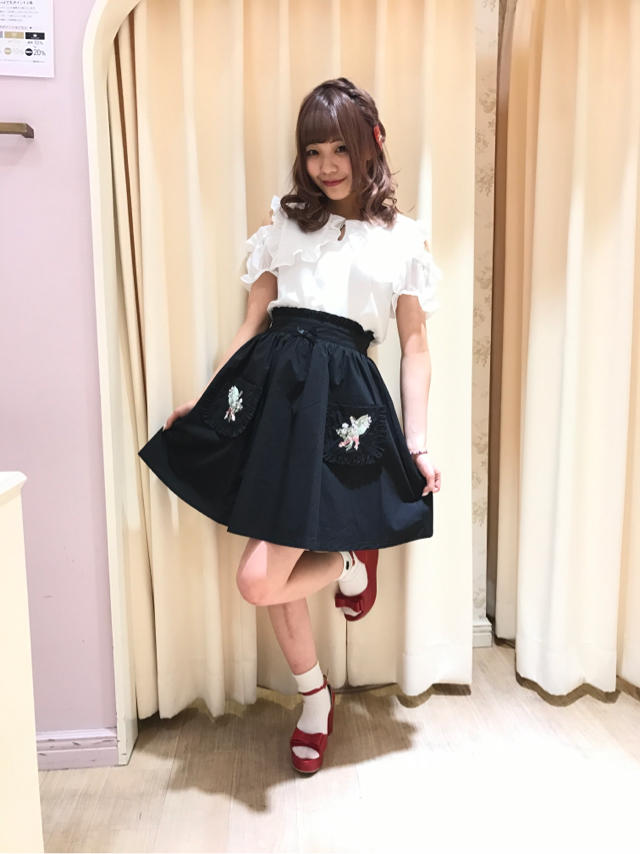 原宿店 ♡ オフショルブラウスでgirly coordinate ♡