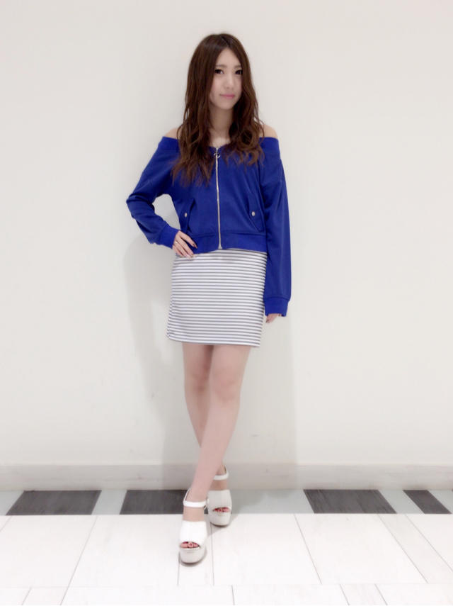 フロントファスナートップス♡