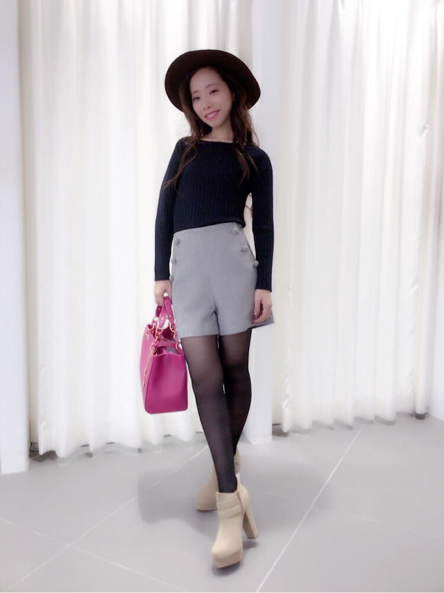 タイツと合わせてショートパンツ♡皆様にご報告！！misato