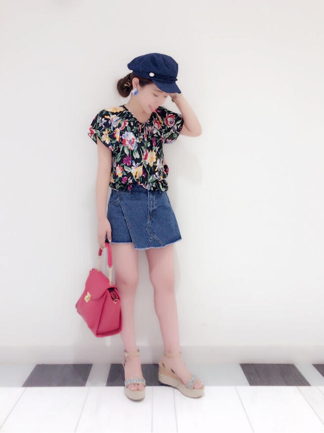大人可愛いモダンな花柄♡夏のdenimstyle♡misato