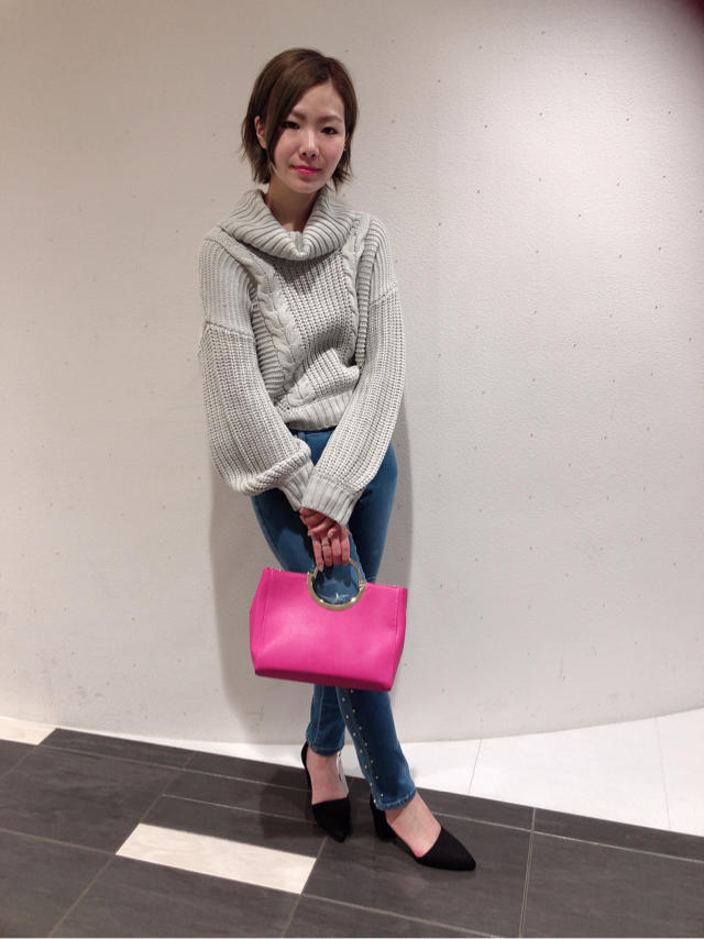 背中開きニット☆Arisa