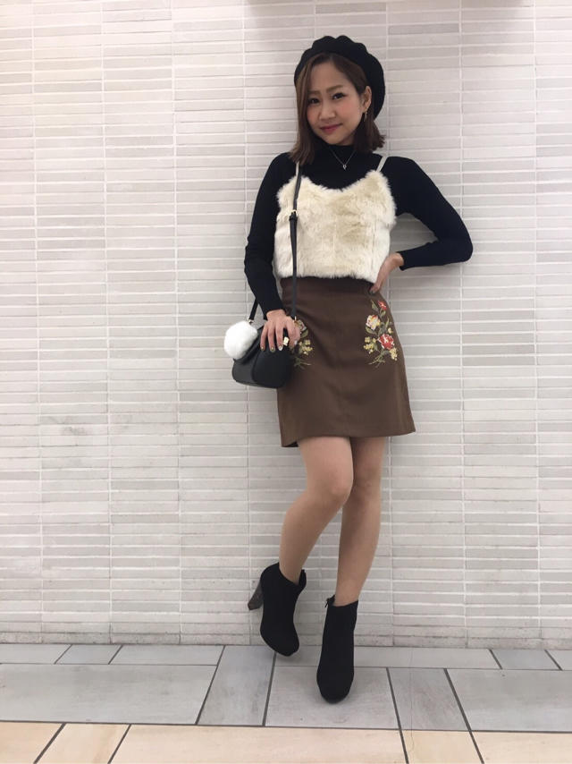 ルミ10❤︎2日目❤︎モコモコビスチェ♡つな