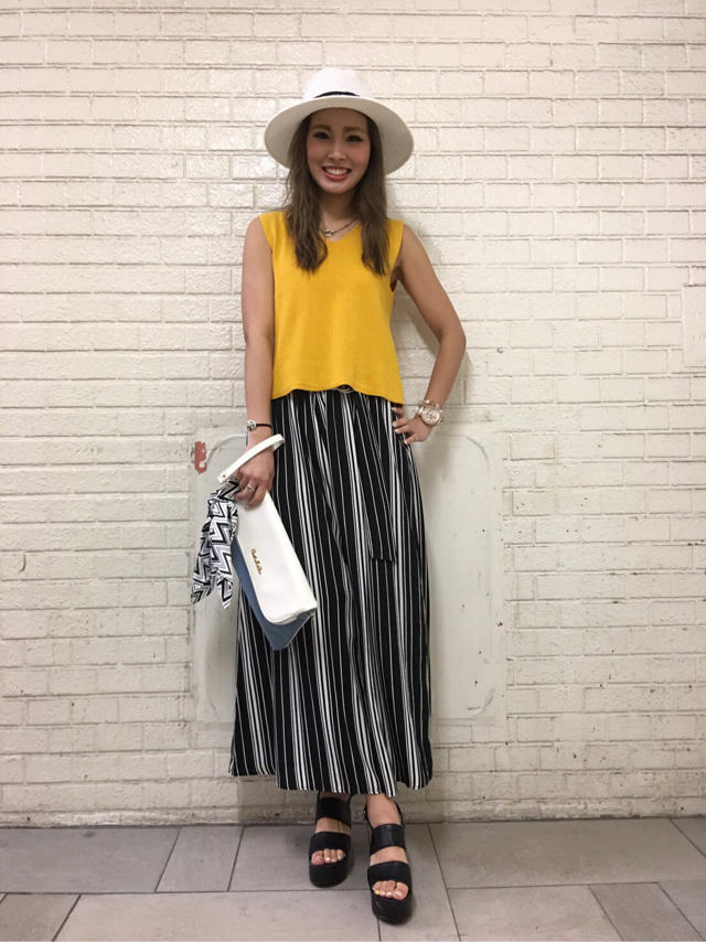 バックスタイルがセクシーなスタッフ購入CODE＊＊展示会帰りにoffshot...✌︎ななみん