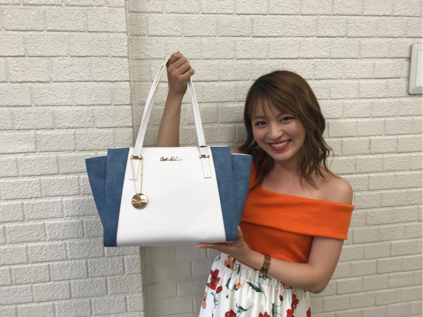 バイカラー夏らしさ満載バッグ♡みい