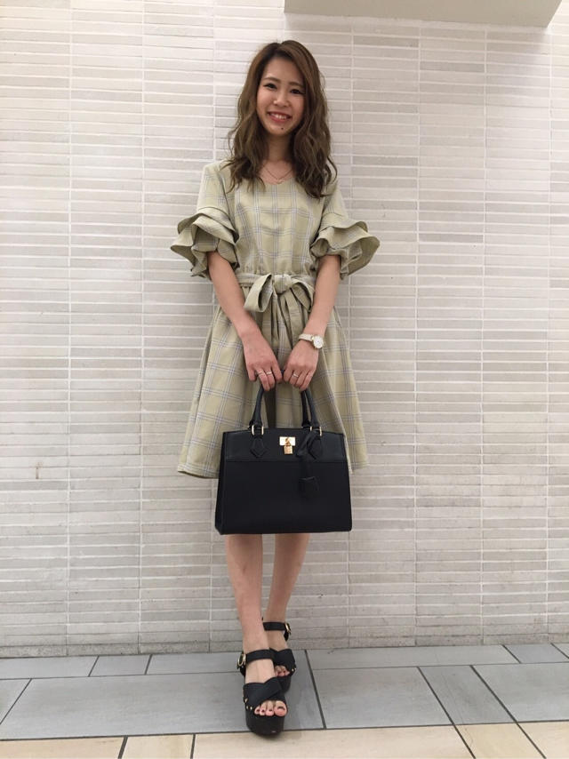 人気ワンピに新色が登場♡つな