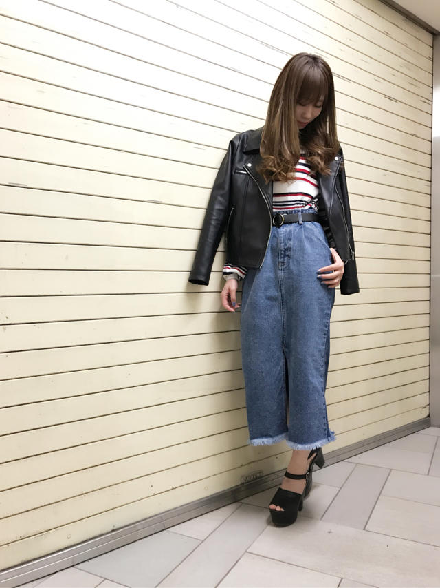 お気に入り店頭コーデ♡ランダムボーダー×デニムスカート♡Misaki