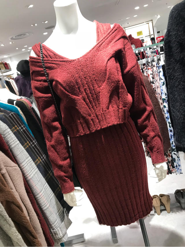 大人気！！新色！！再入荷♡ニットアップ♡みい